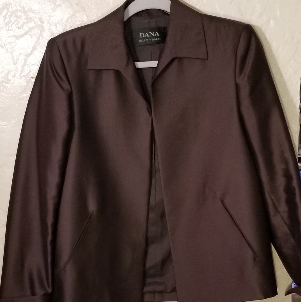Dana Buchman Size 2 Brown 100% Silk 2 Piece Suit